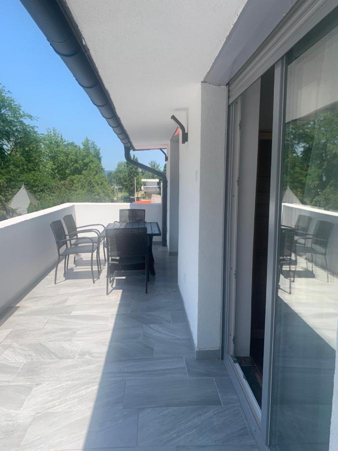 City Panzio Balatonlelle Extérieur photo